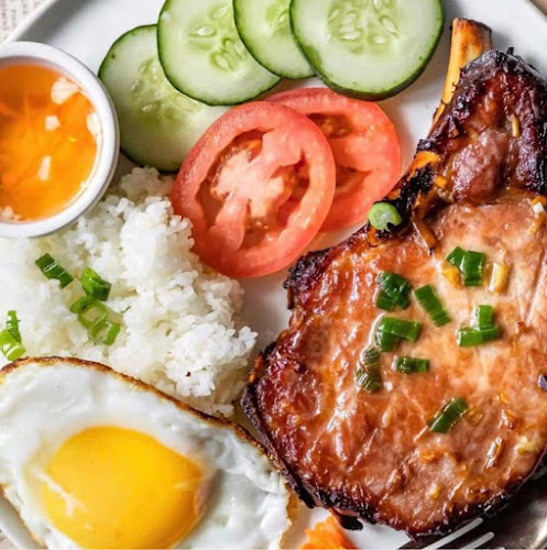 Lagi Bar - Gastronomi og hotellvirksomhet