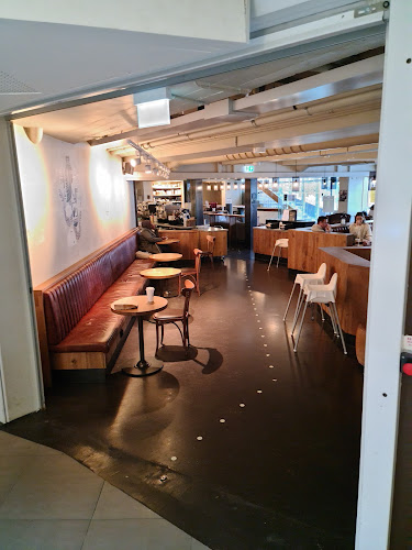 Starbucks - Gastronomi og hotellvirksomhet