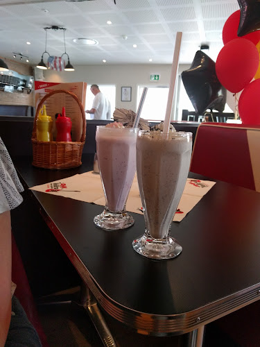 Er-An Veikro - Gastronomi og hotellvirksomhet