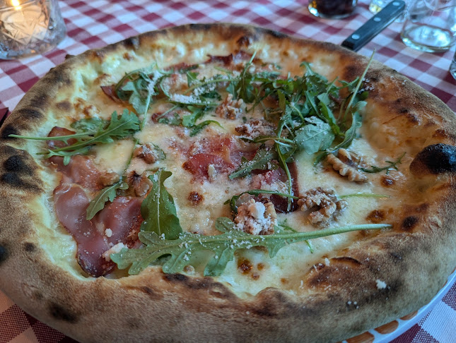 Mamma Pizza Vika Osteria di Mare - Gastronomi og hotellvirksomhet