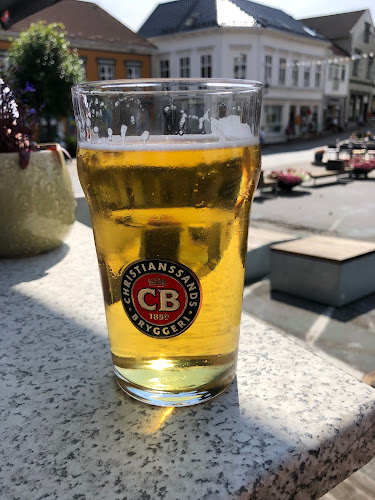 Li's Garden - Gastronomi og hotellvirksomhet