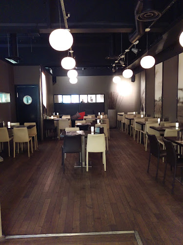 MM Café & Bar Oasen Karmsund - Gastronomi og hotellvirksomhet