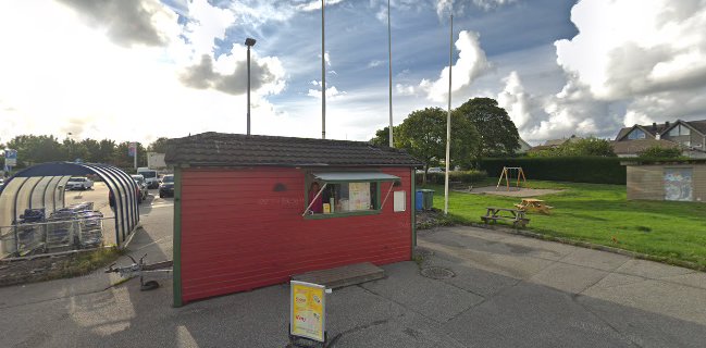 Sentrum Kinamat Take Away - Gastronomi og hotellvirksomhet