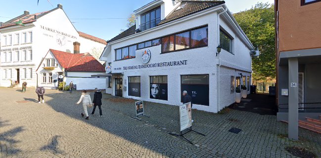 Taj Mahal Tandoori Restaurant