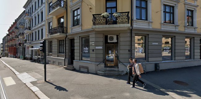 Oslo Raw Bakery