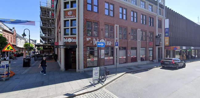 Deli de Luca Markens